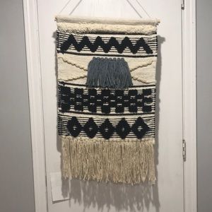 Woven wall tapestry